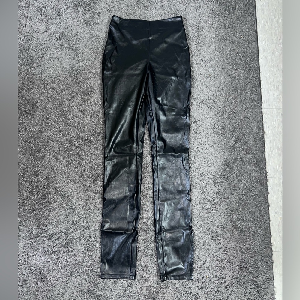 Women’s Faux Leather Pants Size: S